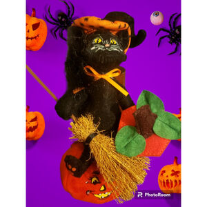 Annalee Halloween Black Cat Witch Hat Broom Jackolantern Pumpkin Felt Doll
